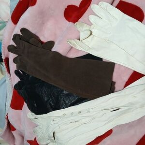 Vintage, Antique,  Mantessa cutwork leather formal gloves 4 pairs